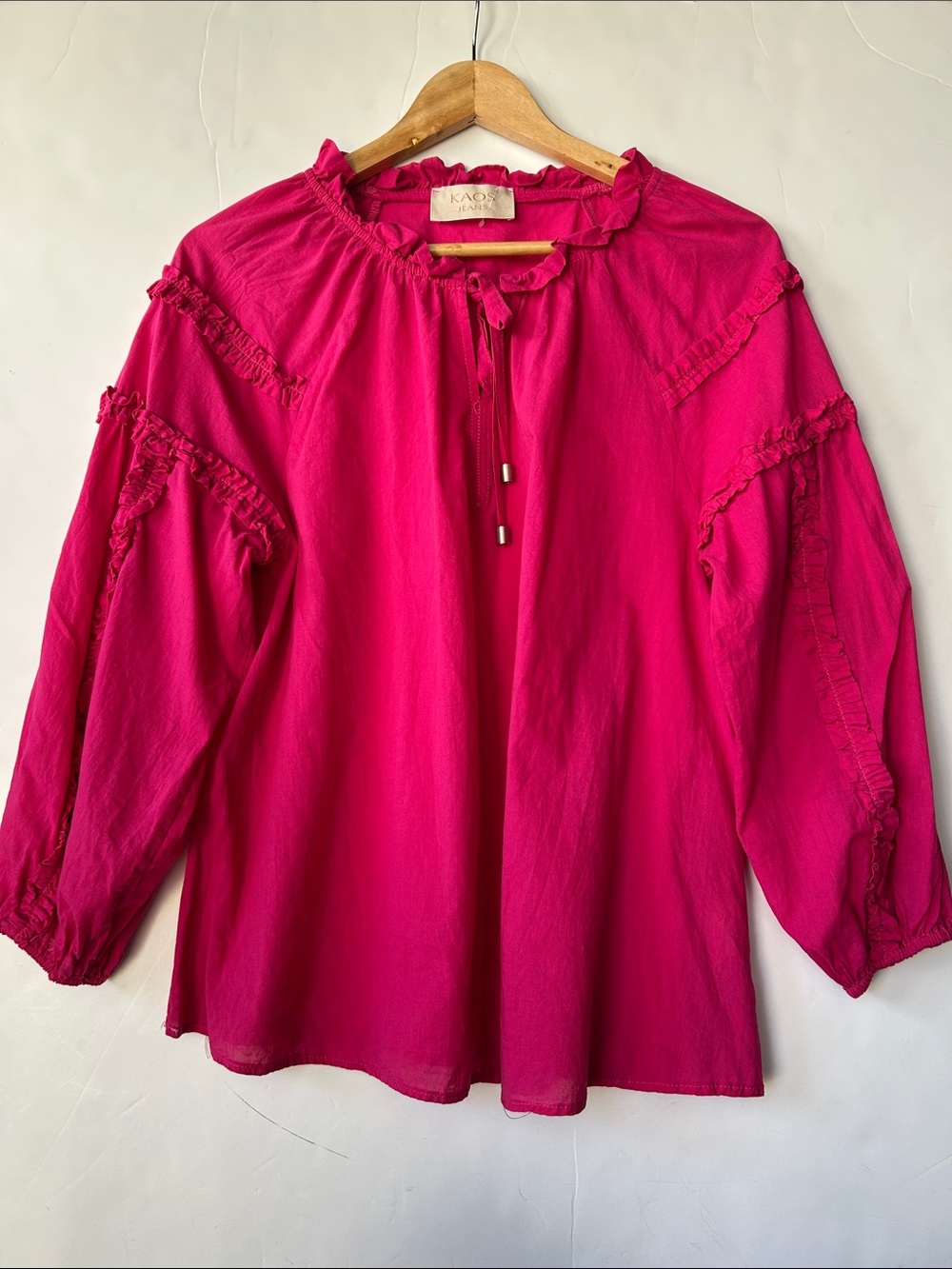 KAOS Vibrant Fuchsia Ruffle Peasant Blouse size EU44